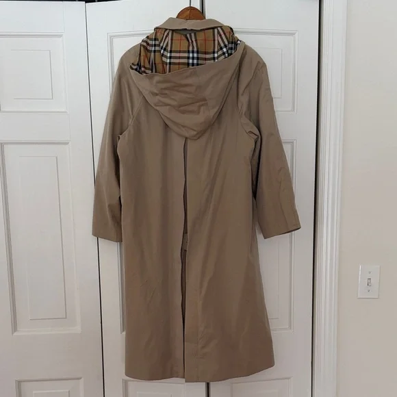 Burberry Tan Trench Coat with Hood - Picture 2 of 3